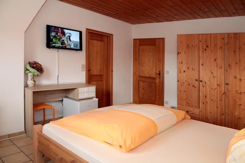 Pension La Cascina Tuttlingen Exterior foto